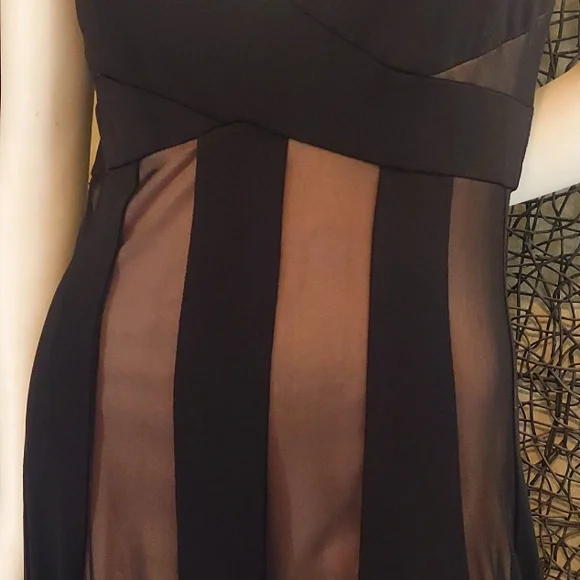 Maggie London Petites mid length dress - Picture 2 of 16